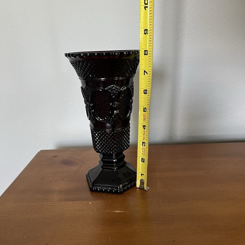 Avon ruby red Pedestal vase Cape Cod vintage glass, floral arrangements, decor - Picture 7 of 10